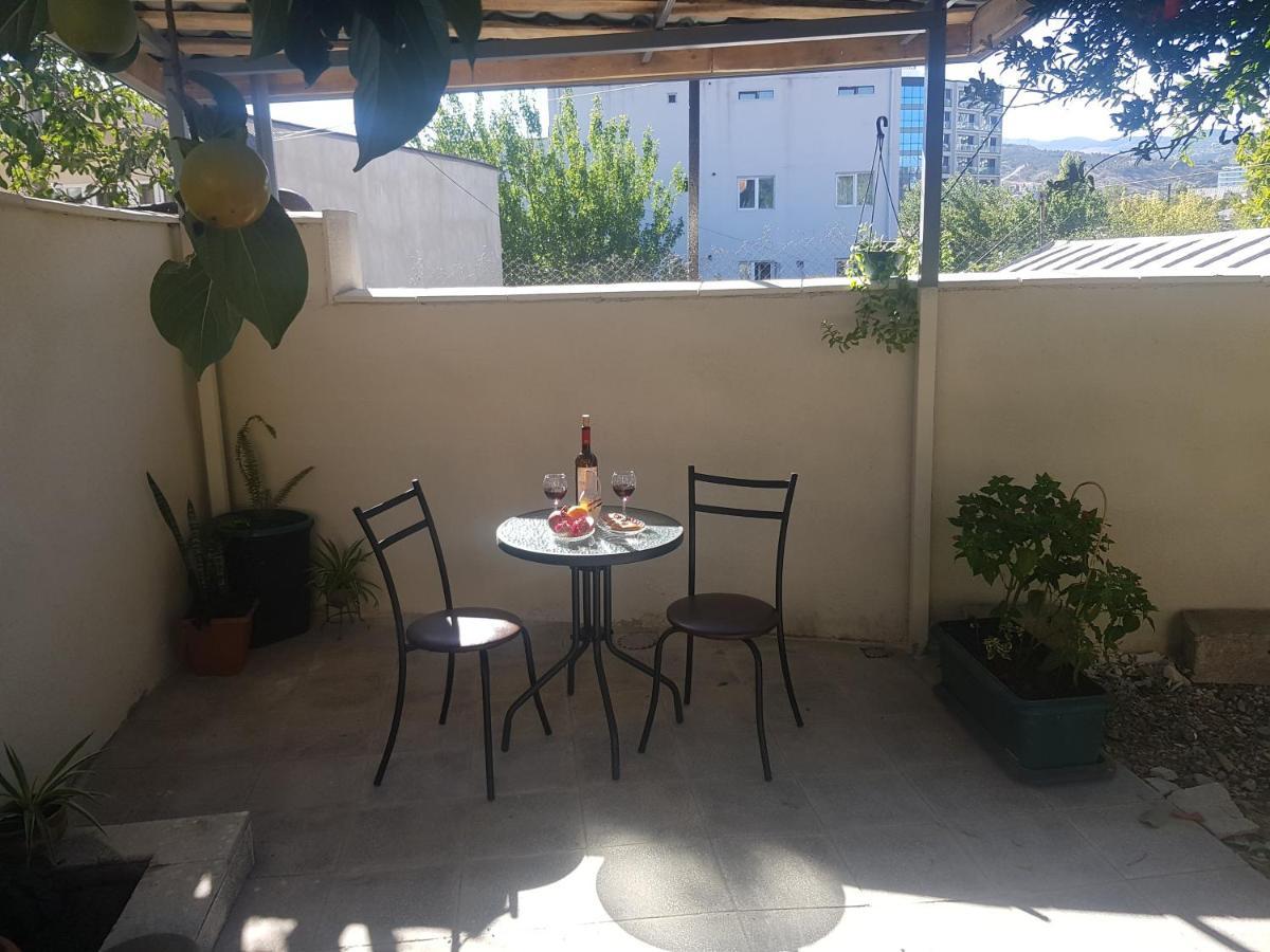 Домик У Куры Hotel Tbilisi Exterior foto